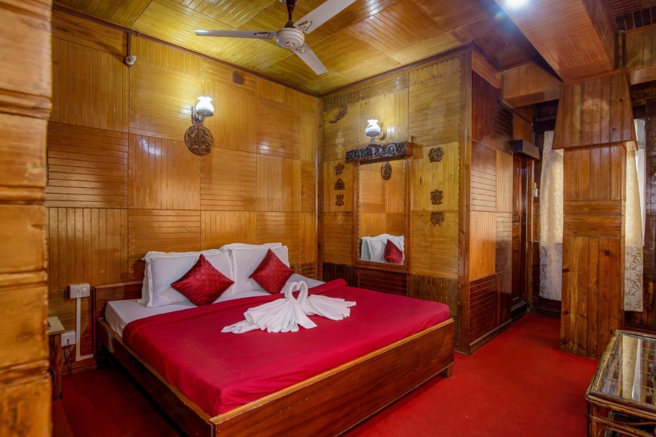 Montis Soyang Premium Heritage Hotel 甘托克 外观 照片