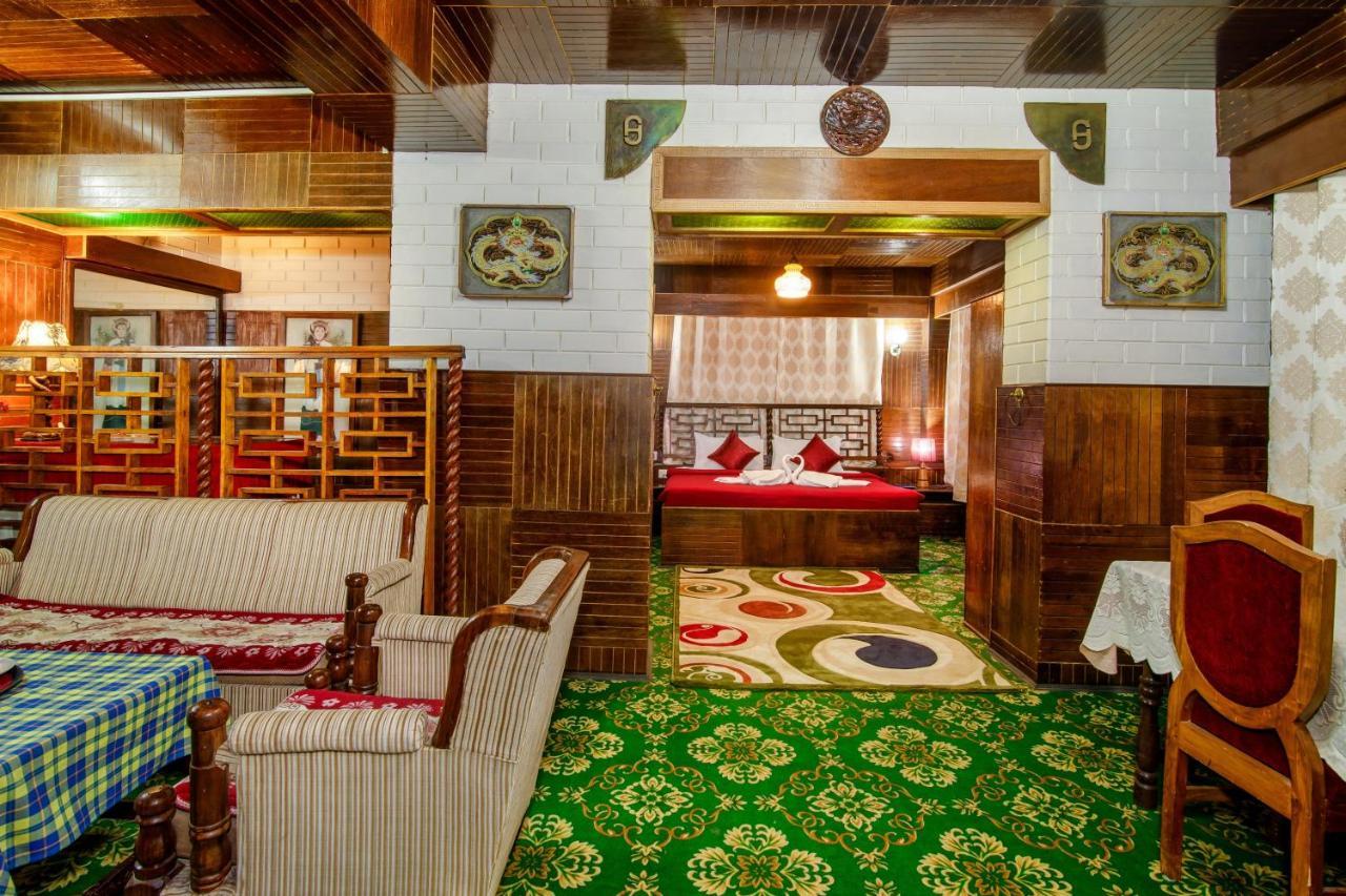 Montis Soyang Premium Heritage Hotel 甘托克 外观 照片